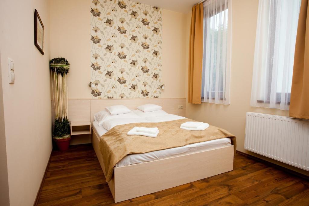 Bed and Breakfast Piroska Csárda és Panzió Siófok Exterior foto